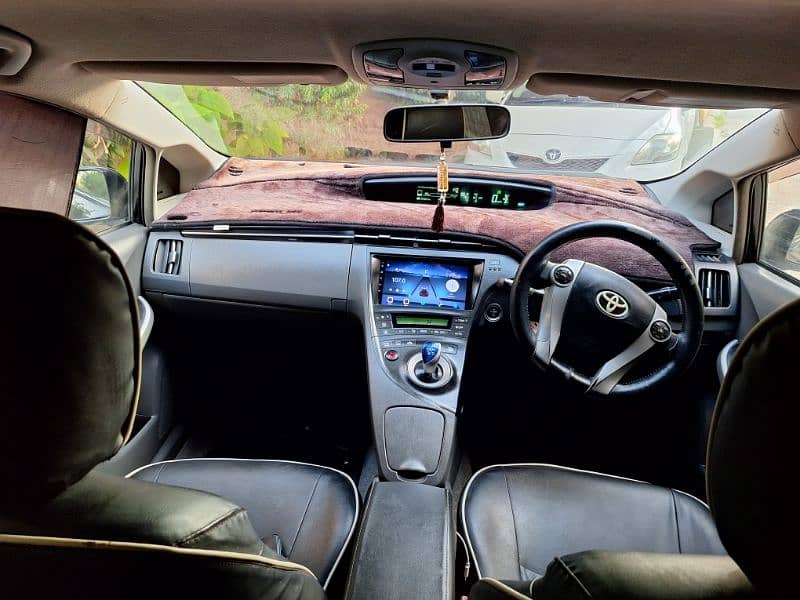 Toyota Prius 2011 reg 2016 1