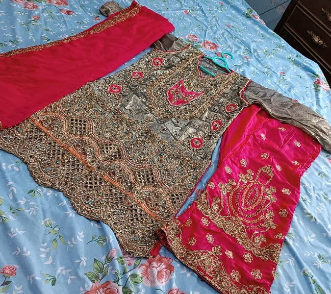 Fancy and party wear dresses for sale. 3
