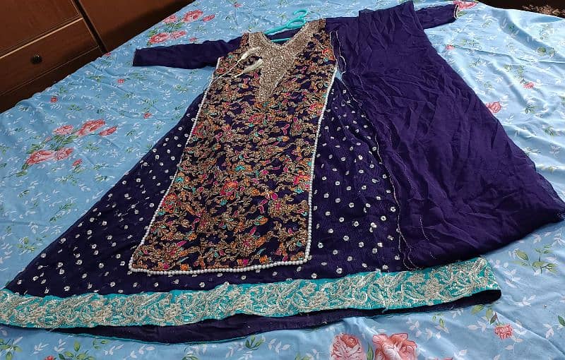 Fancy and party wear dresses for sale. 4