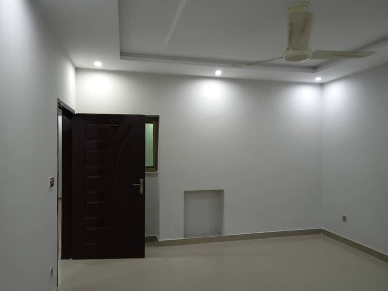 CANTT,12 MARLA OFFICE USE HOUSE FOR RENT GULBERGU UPPER MALL SHADMAN GOR GARDEN TOWN LAHORE 1
