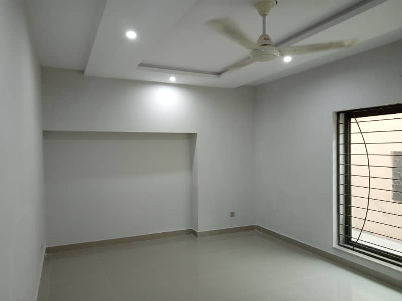 CANTT,12 MARLA OFFICE USE HOUSE FOR RENT GULBERGU UPPER MALL SHADMAN GOR GARDEN TOWN LAHORE 4
