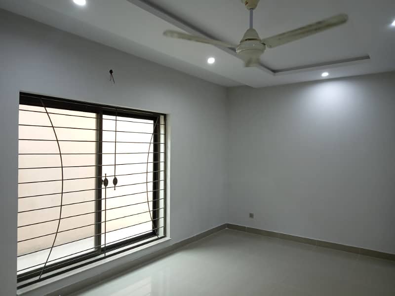 CANTT,12 MARLA OFFICE USE HOUSE FOR RENT GULBERGU UPPER MALL SHADMAN GOR GARDEN TOWN LAHORE 6