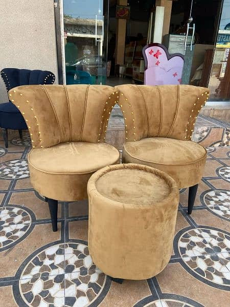 SOFA CHAIRS/COFFEE CHAIRS WITH CENTRE TABLE 2