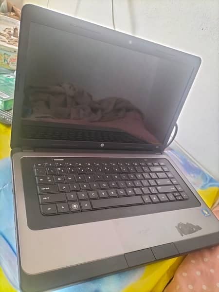 HP 2000 Notebook PC 2