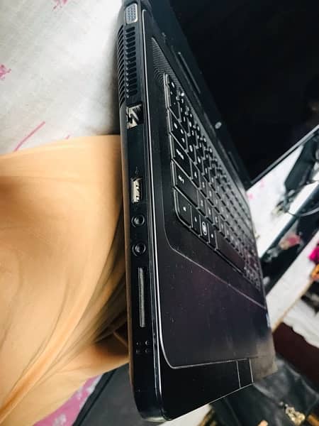 HP 2000 Notebook PC 4