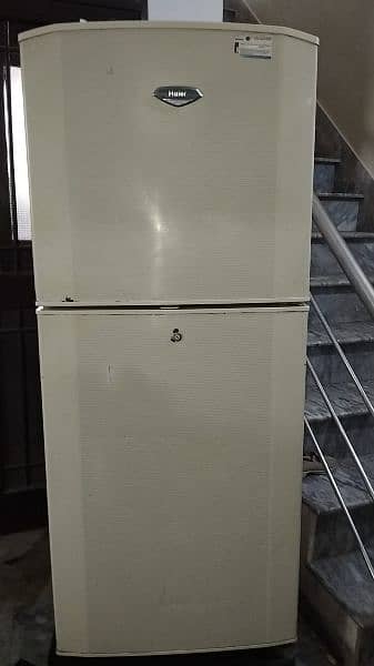 well conditioned refrigerator Haier company 0