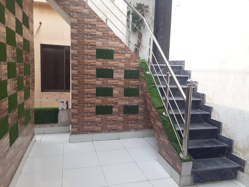 Allama Iqbal Town Ravi Block 3 bedroom Portion For Rent 4