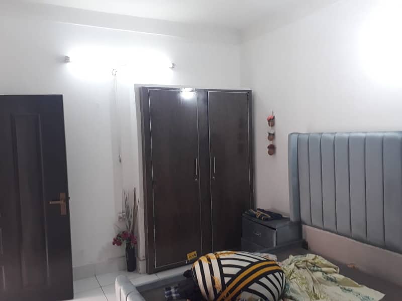 Allama Iqbal Town Ravi Block 3 bedroom Portion For Rent 7
