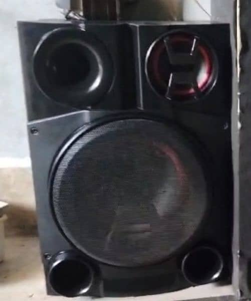LG speaker have sound quality bhot achi 0