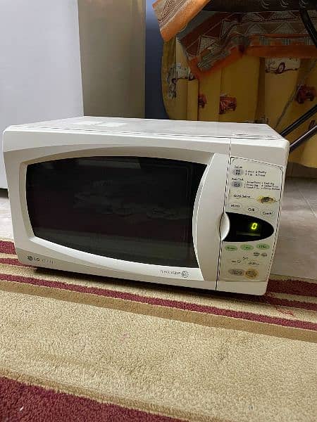 LG Microwave 1