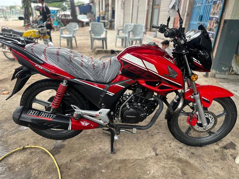 Honda CB150F Mint Condition 2022 Islamabad number 1