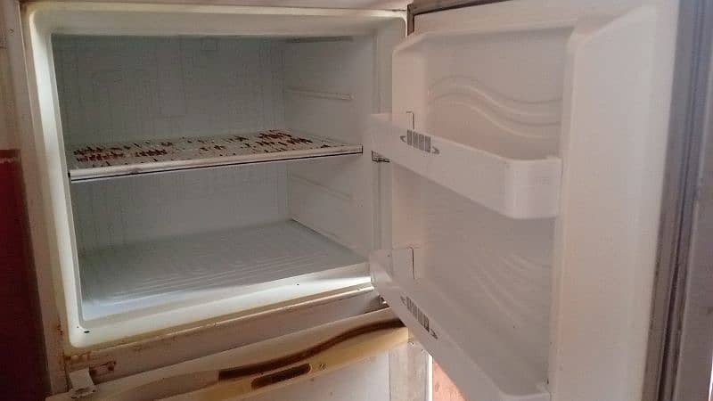 10CF Dawlance Refrigerator for Sale 9