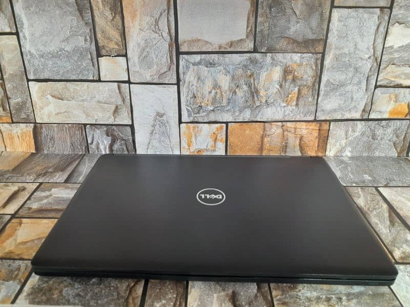 Dell laptop latitude 5480 Core i5 6th generation 1