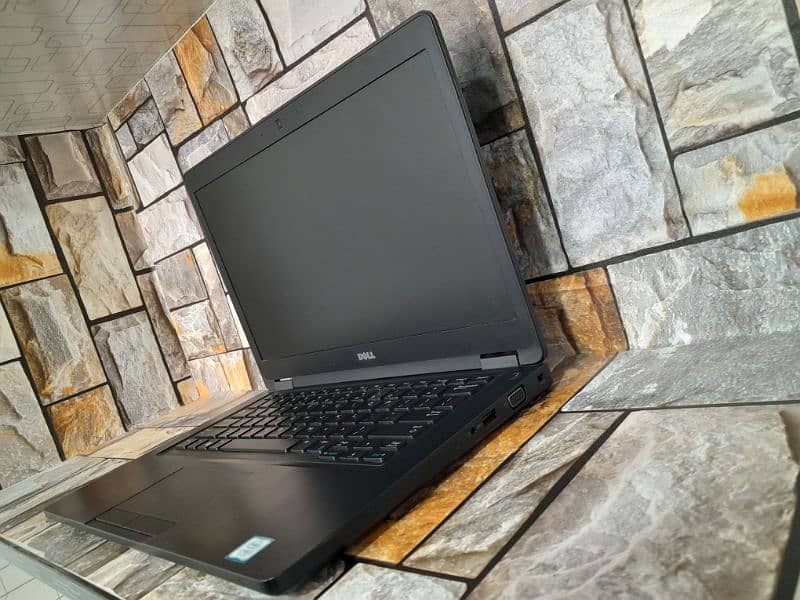 Dell laptop latitude 5480 Core i5 6th generation 2