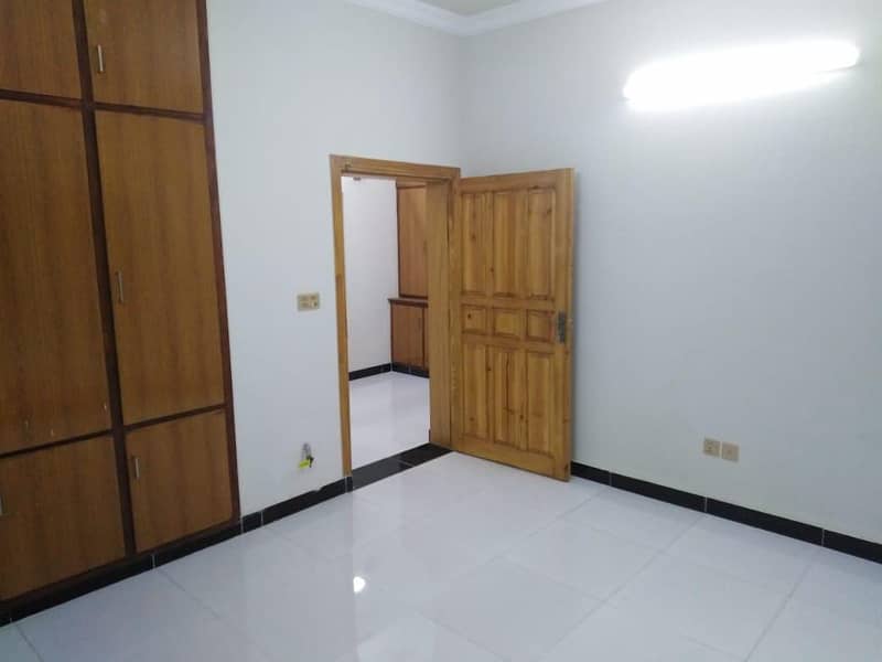 4 Marla Ground Portion Available For Rent in G13 1