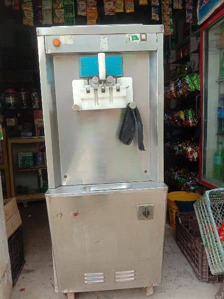 ice cream cone machine , condition 10/9,1.5 ton compressor,2.5 motor 3
