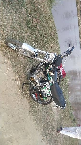 totally genuine all ok bike singale hand use 1st owner 3