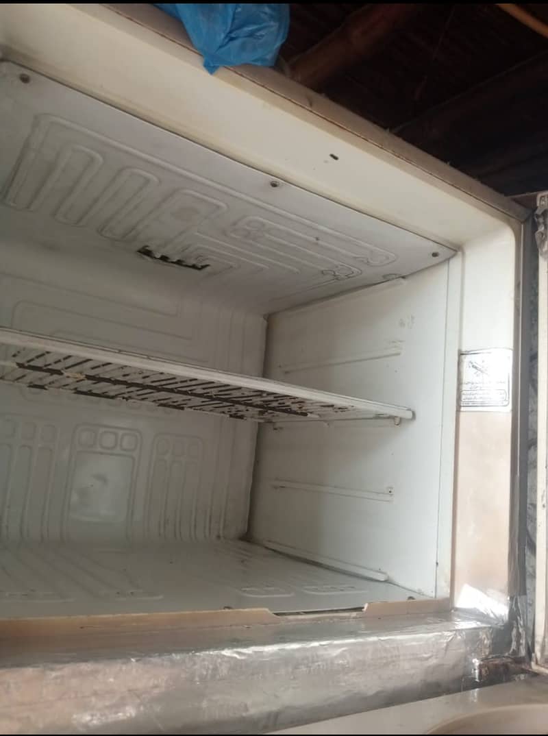 Dawlence refrigerator 1