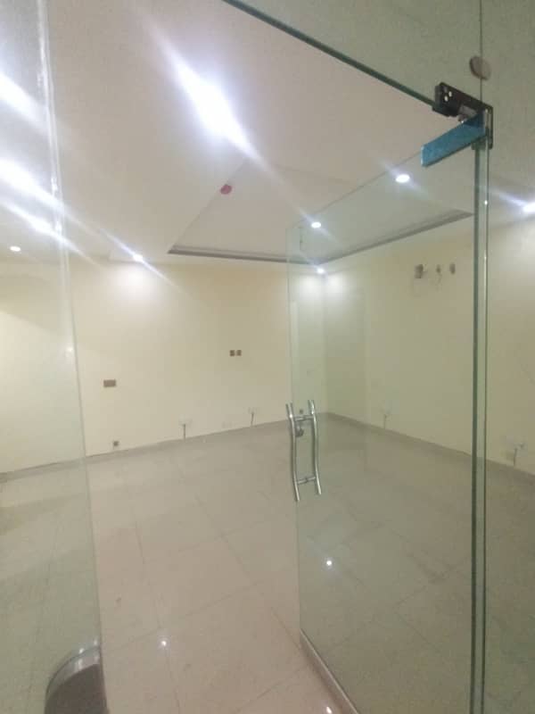 4 Marla Office Available For Rent At Good Location 6