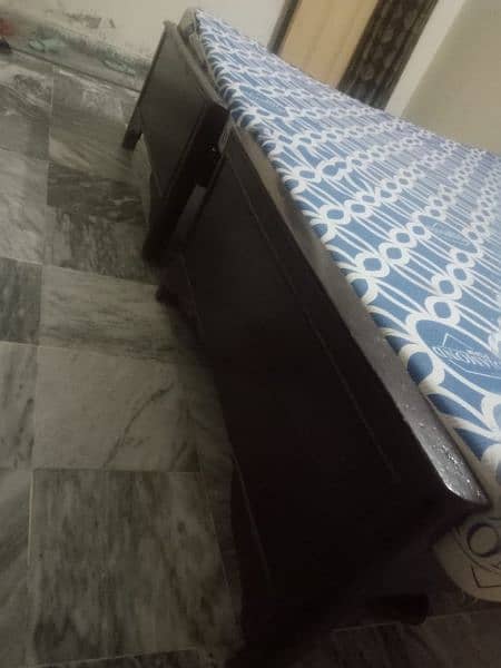 Single Wooden Beds for sale 3