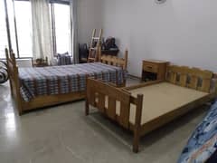 Canadian Oakwood 2 Single beds/Bunk bed