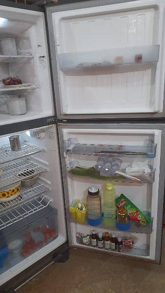 gree refrigerator 2