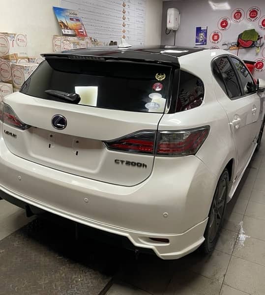 lexus CT200h Lights and bumpers 2