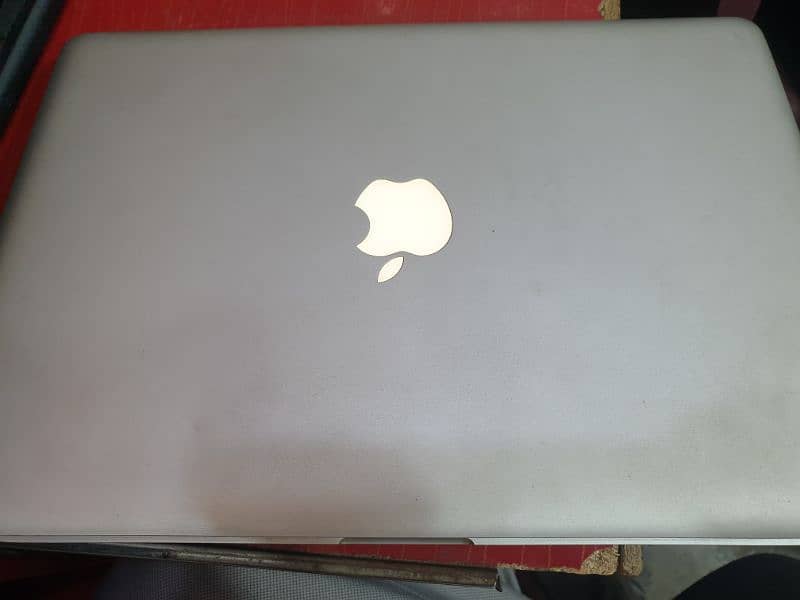 Macbook pro 2011 5