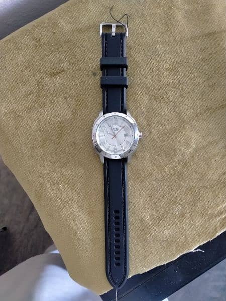 Fossil watch am 4247 set 250907 billkol new sir eak bar used ki hai 7