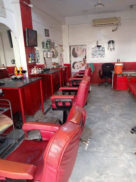 uk hair saloon . busnes for sale 15 sal purna adda behtreen location . 1
