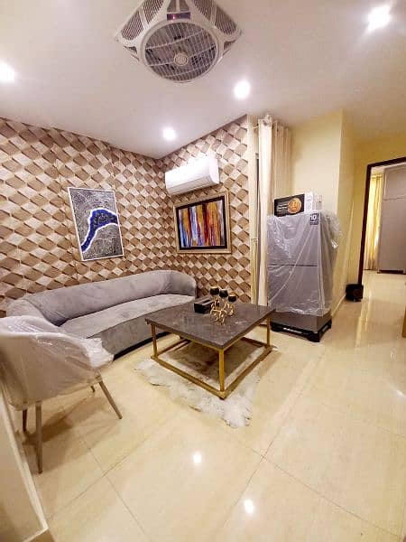 One bedroom VIP apartment for rent on daily basis in bahria town 9