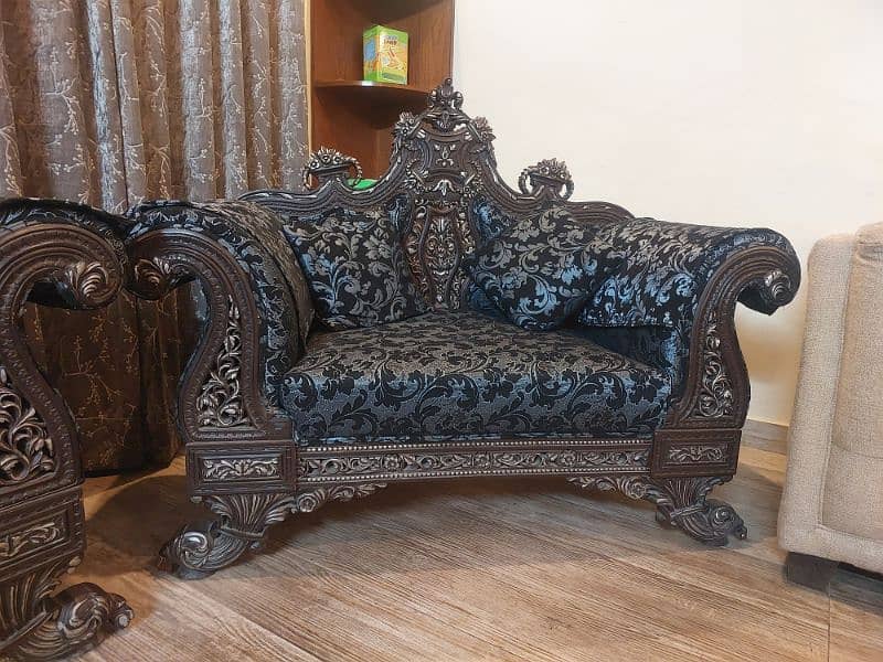 Luxury King Size 5 Sofa set 2