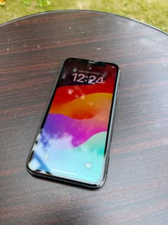 iPhone 11 64 GB - Dual Physical SIM PTA-Approved HK Model (Black Colou
