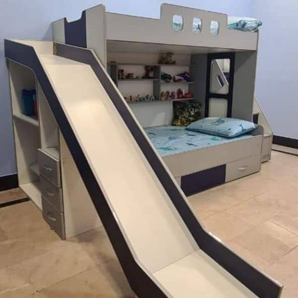 Triple Beds with Slide 0