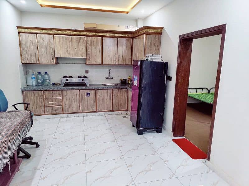 Bedroom apartment for rent. share base per head 10k 0
