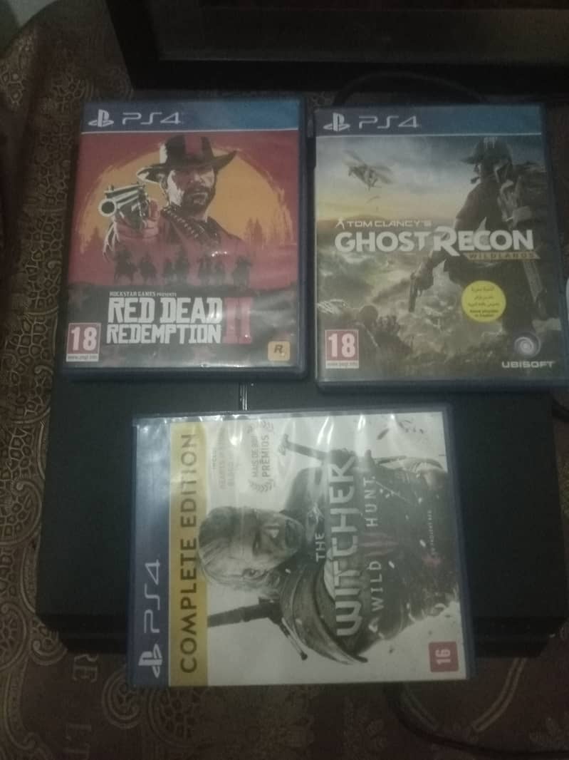 PS4 + Games dvds 2