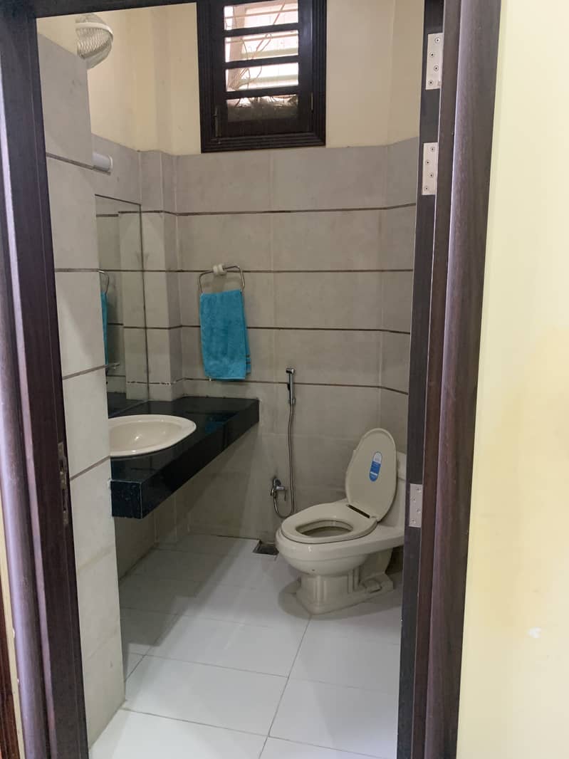 3 BED DD APARTMENT AVAILABLE ON MAIN JINNAH AVENUE 2