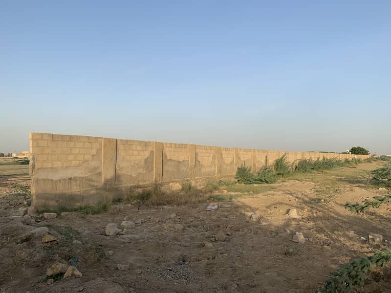 400 Sq Yd Residential Plot Available For Sale In Hamdam C. H. S 4
