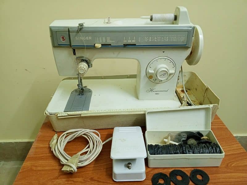 Singer Sewing and embroidery machine 1