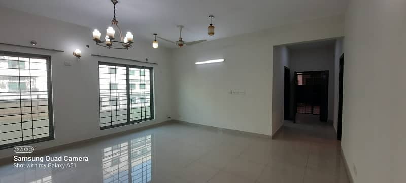 Apartment available for Rent in Askari 11 sec-B Lahore 31
