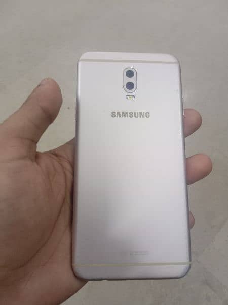 Samsung C8 9