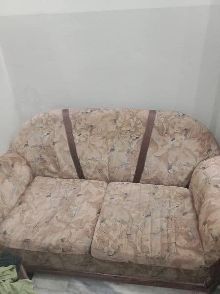 6 seater sofa set urgent selling 4