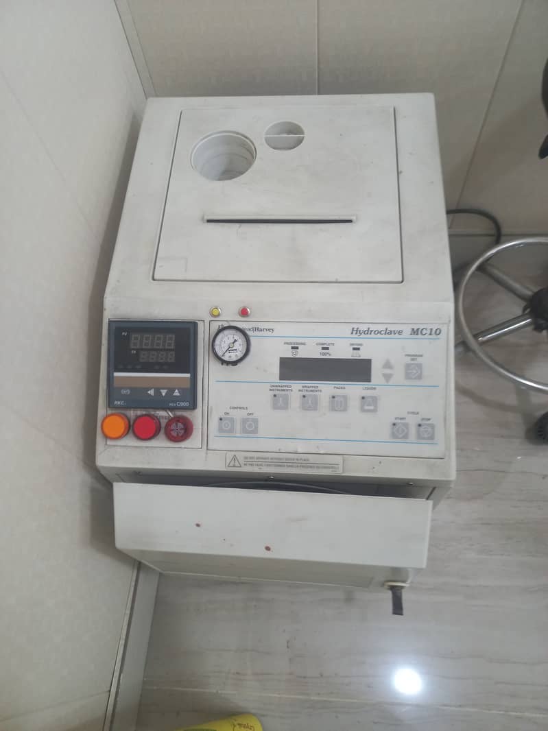 Autoclave for dental instruments 0