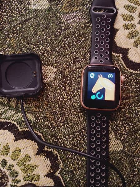 I7PRO MAX SMART WATCH WITH CHARGER 4