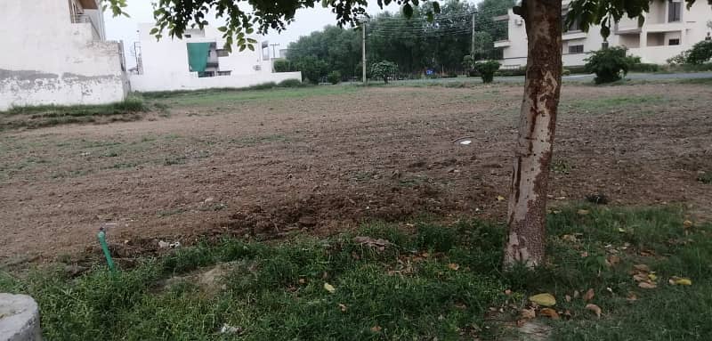80 feet road of 2 kanal plot for ideal location available for sale 4