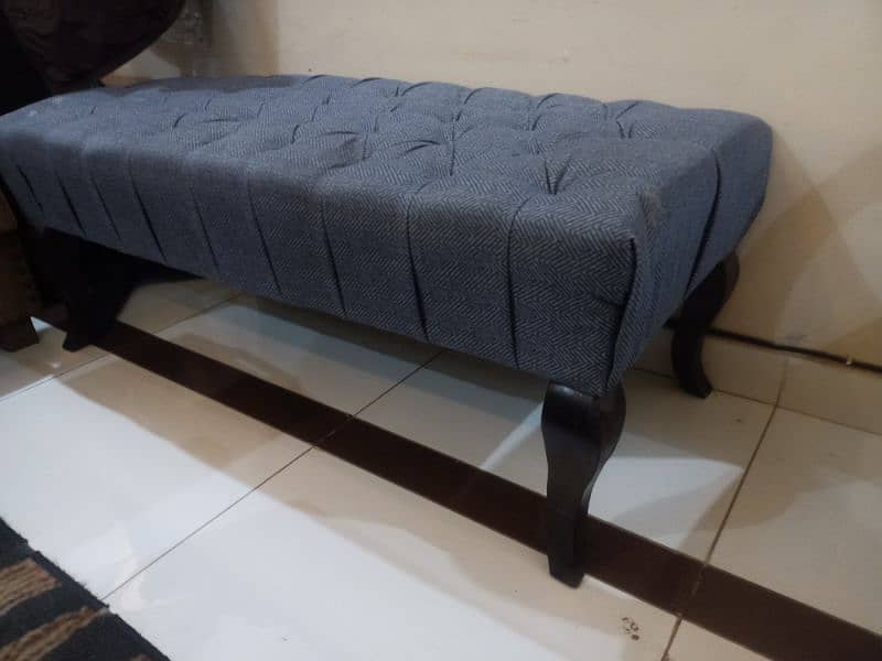 SATTY 2 SEATER FOR SALE IN NEW CONDITION 1