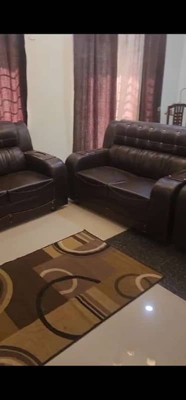 Full Furnish 10 Marla 3Bed 1st Floor Available For Rent in Saector F, Askari 10 Lahore 18