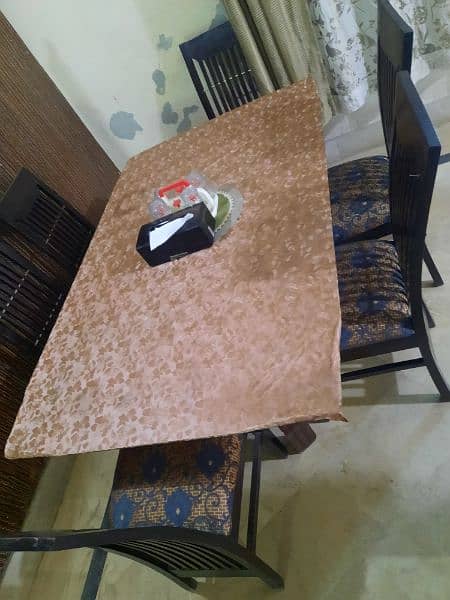 Dining table for Sale 6