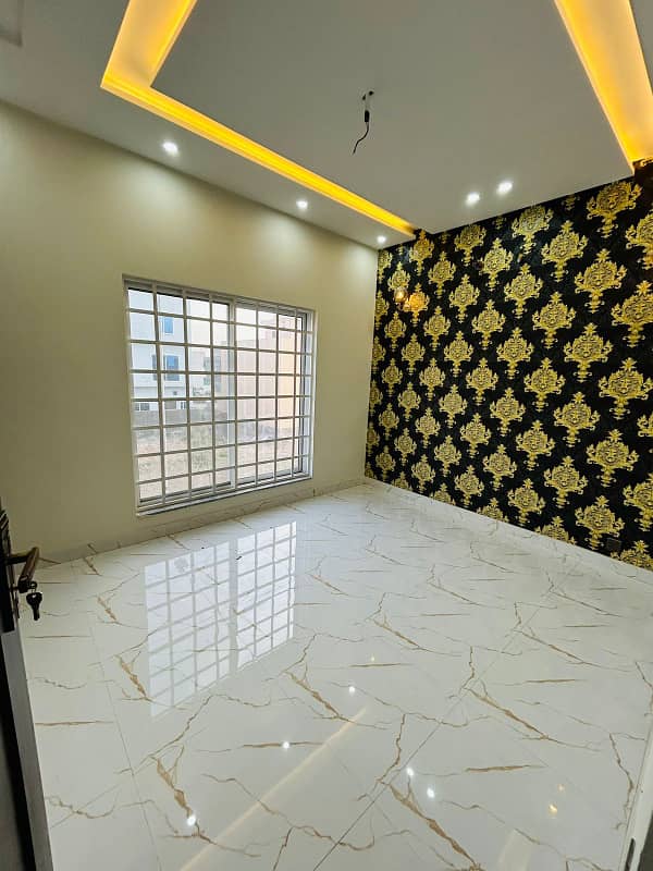 5 Marla House Are Available For Sale In Crystal Block In Park View City Lahore 18