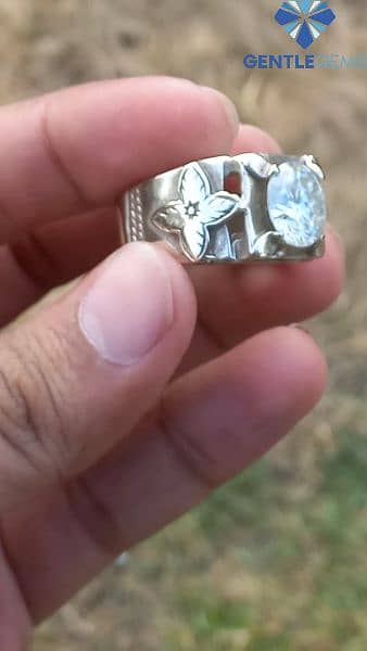 Most Antique Ring Of Big Size Diamond Maissonite In Silver 4